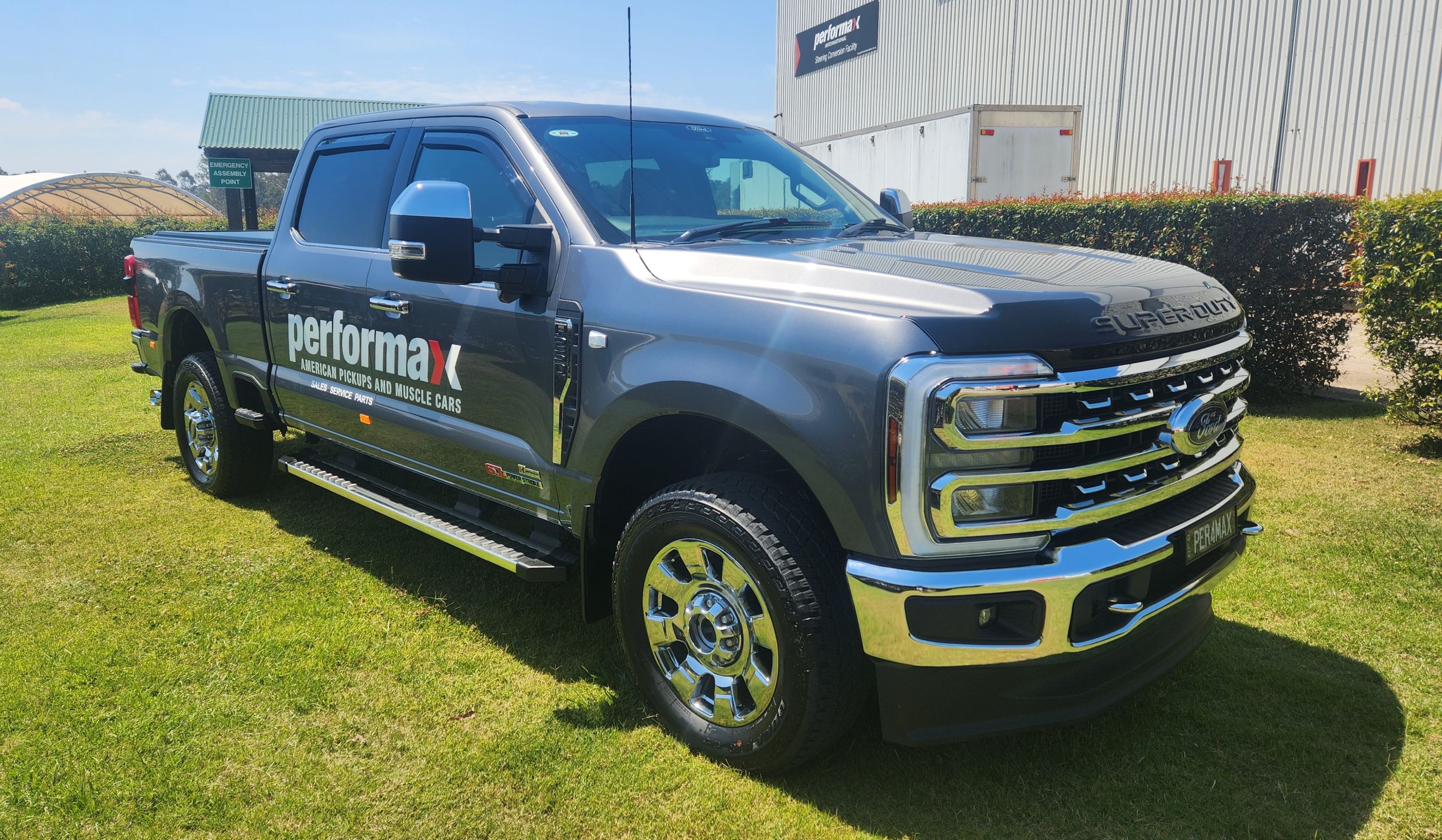 2023 Ford F350 Lariat Ultimate, Star White