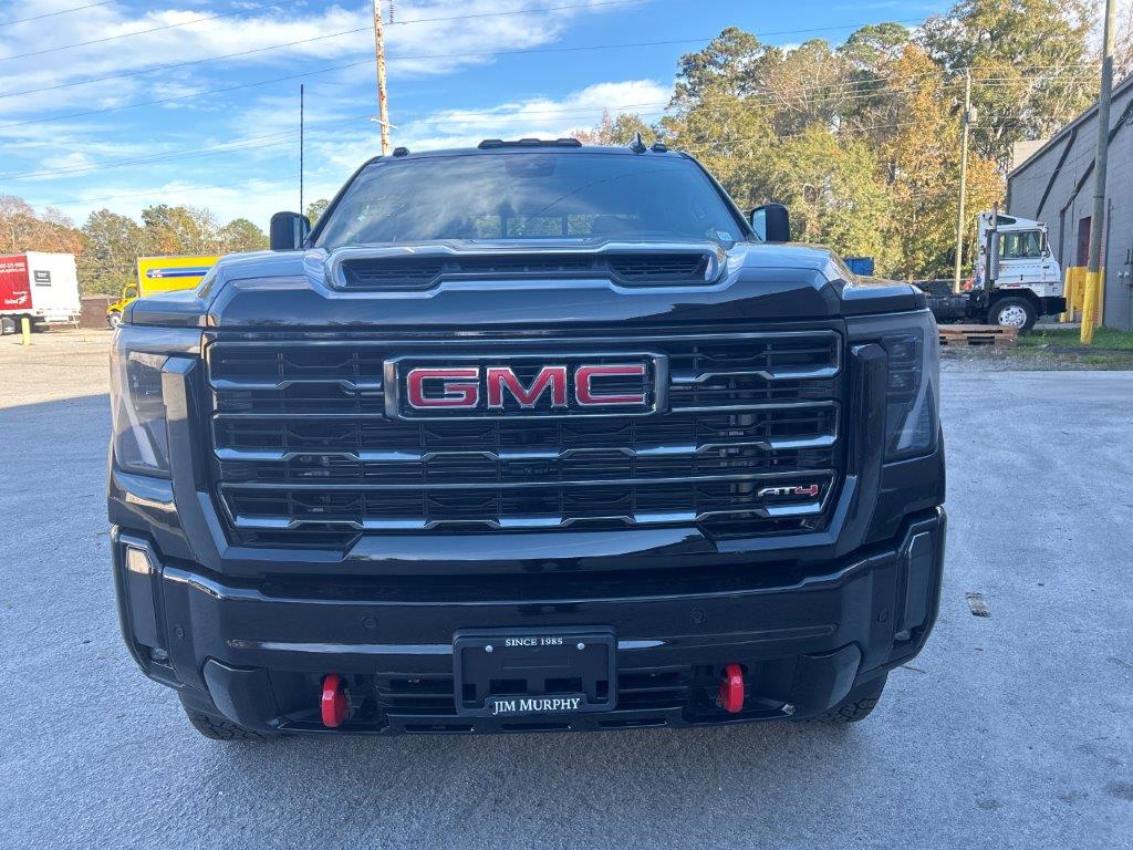 2024 GMC Sierra 2500 AT4 Crew Cab Black
