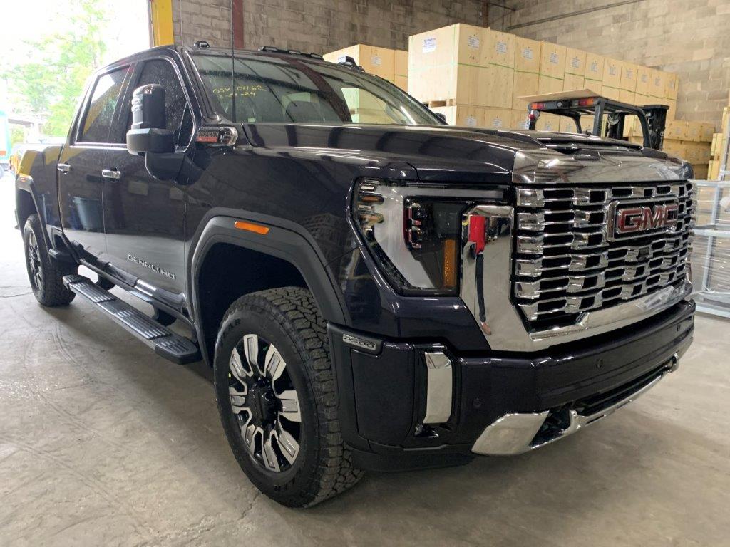 2022 GMC Sierra 2500 AT4 Crew Cab Blue