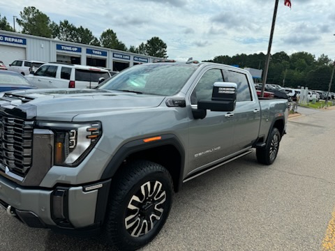2022 GMC Sierra 2500 AT4 Crew Cab Blue